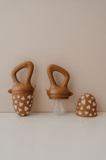 Charger l&#39;image dans la galerie, TÉTINE GRIGNOTEUSE
