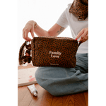 Charger l&#39;image dans la galerie, TROUSSE DE TOILETTE FAMILY LOVE
